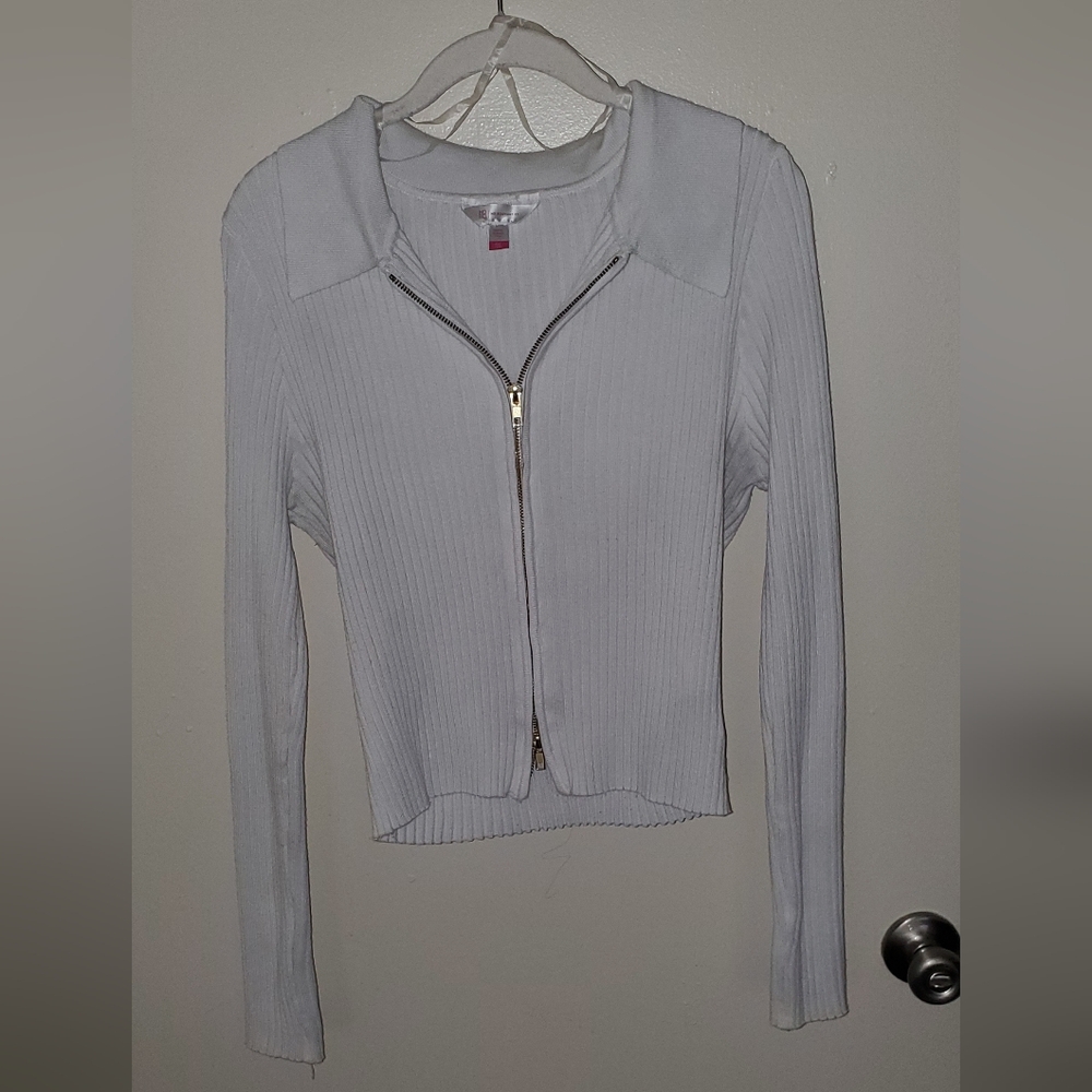 No Boundaries White Long Sleeve Gold Zipper detailed Crop Top Size XXL (19)
